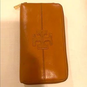 Tory Burch Zipper Wallet